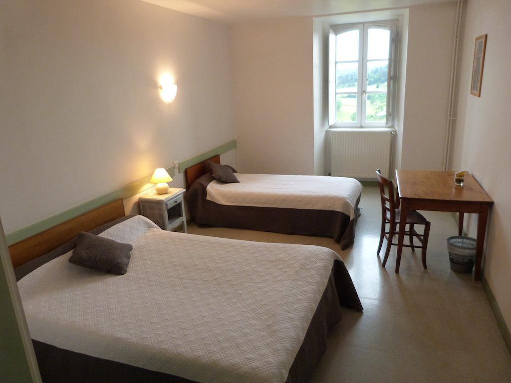 Hotel-Restaurant Les Planchettes Saint-Flour  Δωμάτιο φωτογραφία